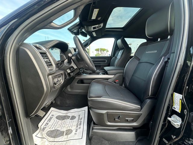 2025 Ram 2500 Laramie photo 23