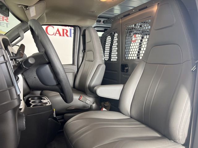 2025 Chevrolet Express Cargo 2500 photo 14
