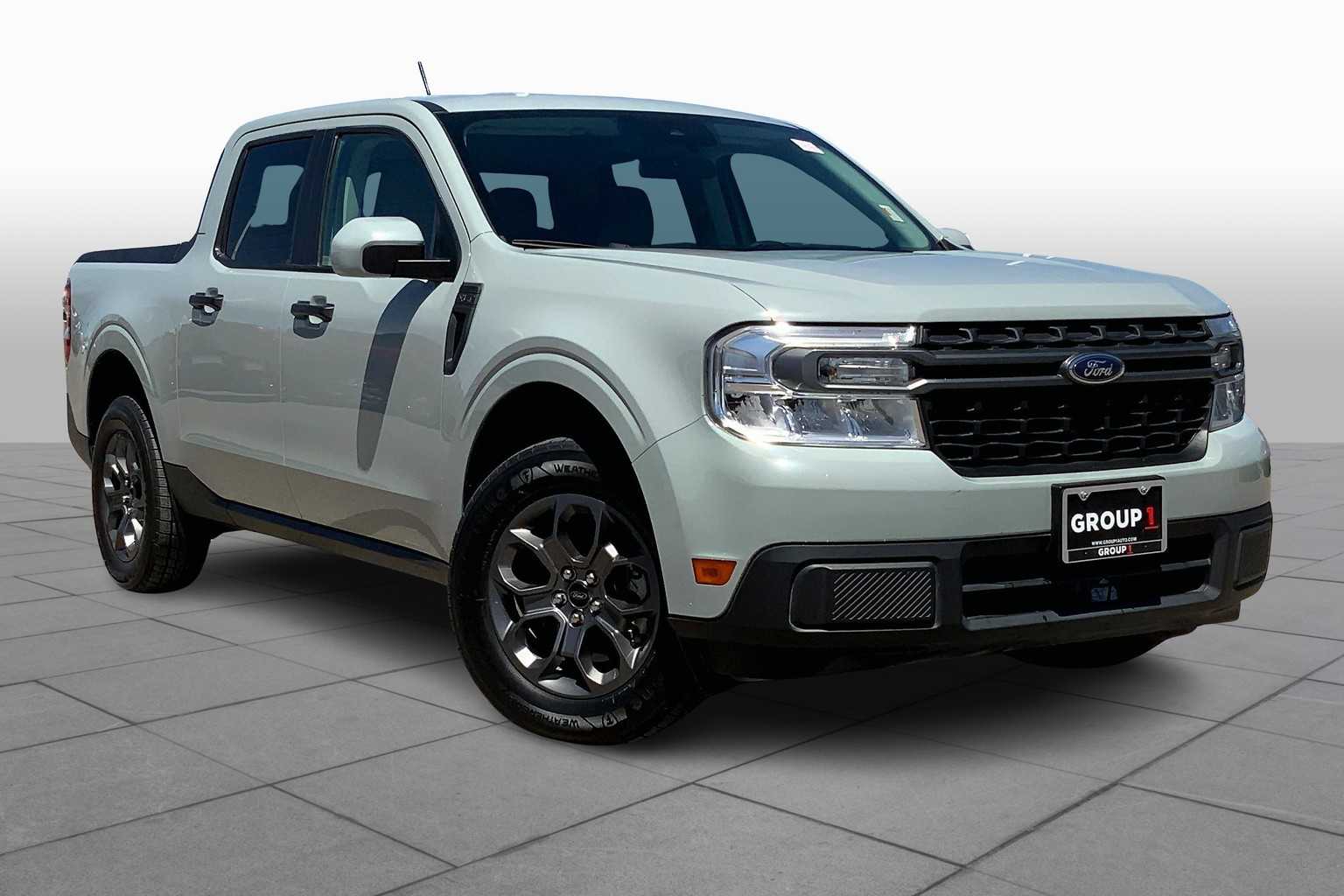 2023 Ford Maverick XLT photo 2
