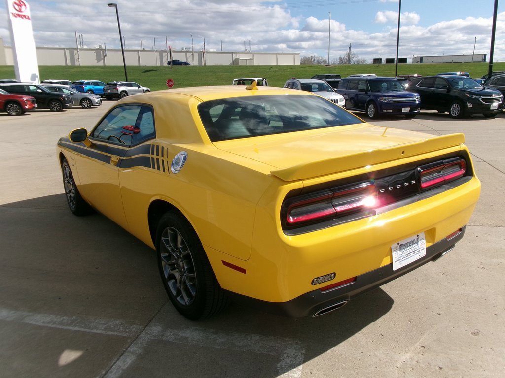 PreOwned 2017 Dodge Challenger GT 2dr Car in Spirit Lake 27989A