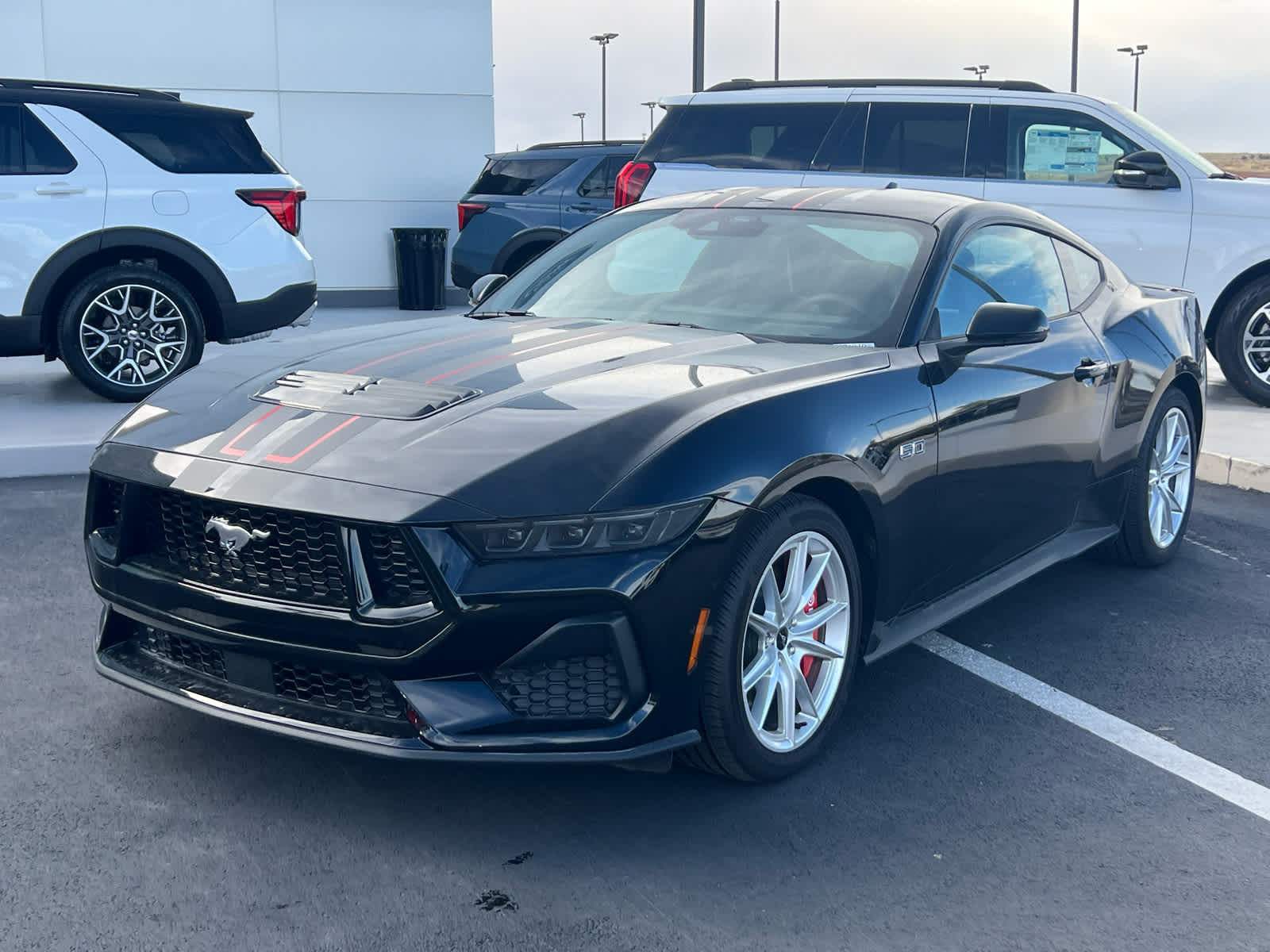 2025 Ford Mustang GT Premium photo 2