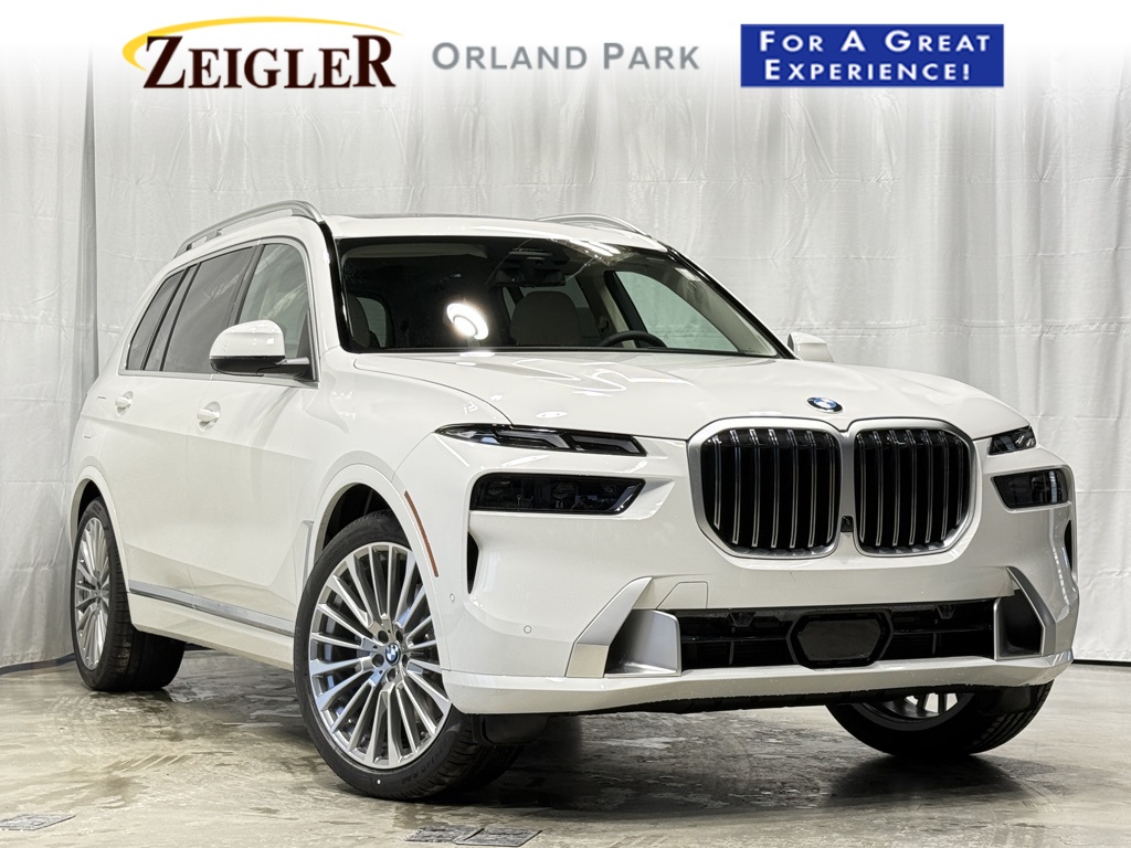 2026 BMW X7 40i's photo