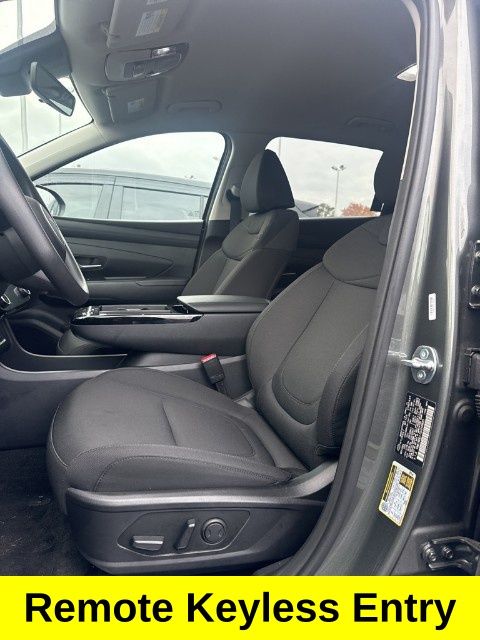 2025 Hyundai Tucson Hybrid Blue photo 2