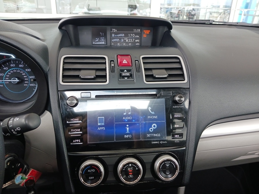 2017 Subaru Forester 2.5i Premium photo 16