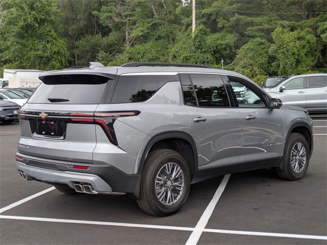 2026 Chevrolet Traverse photo 3