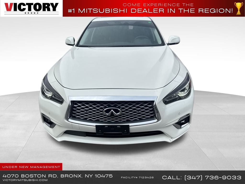 2022 Infiniti Q50 LUXE AWD photo 2