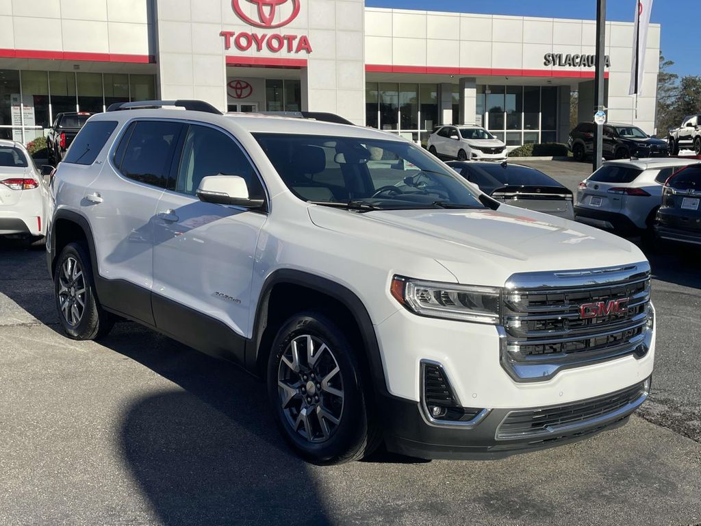 2023 GMC Acadia SLT's photo