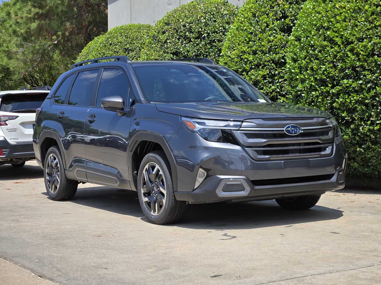 2025 Subaru Forester Limited photo 2