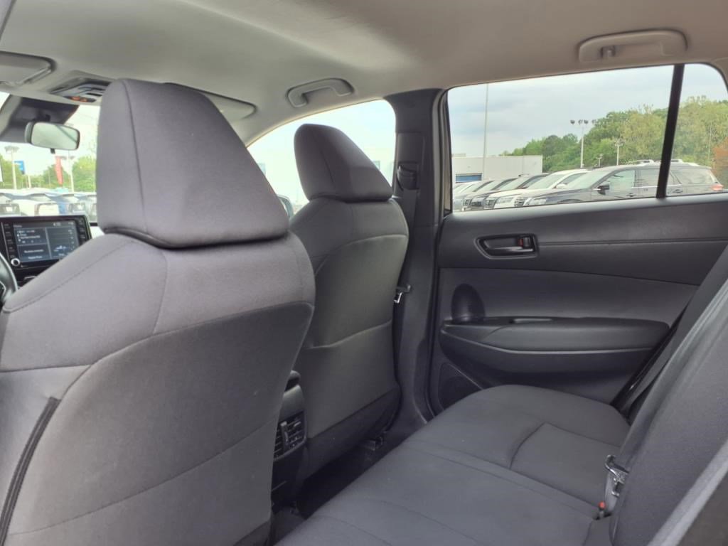 2022 Toyota Corolla Cross LE photo 16