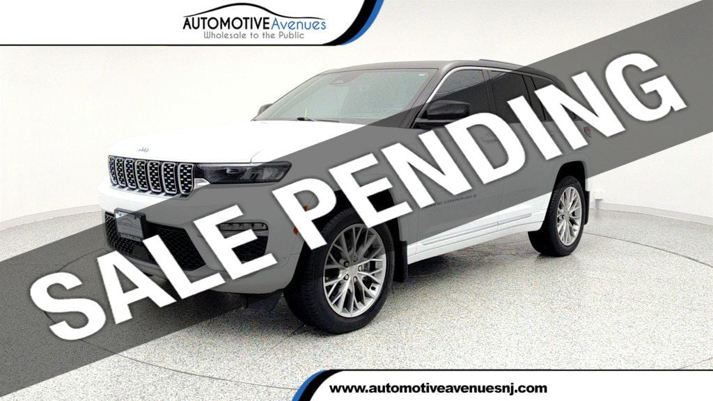 2022 Jeep Grand Cherokee Summit Reserve 4xe's photo