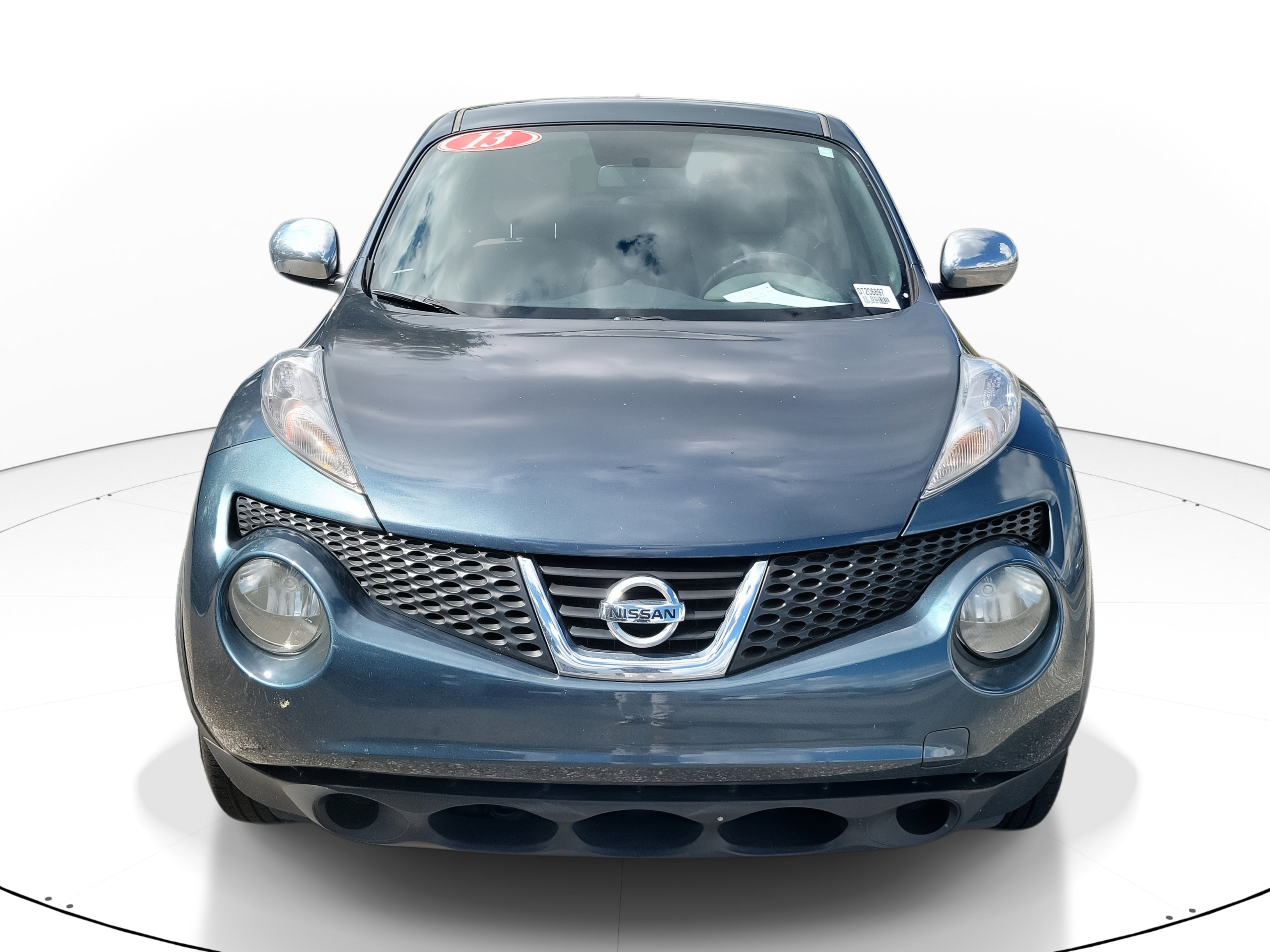 2013 Nissan Juke SV photo 2