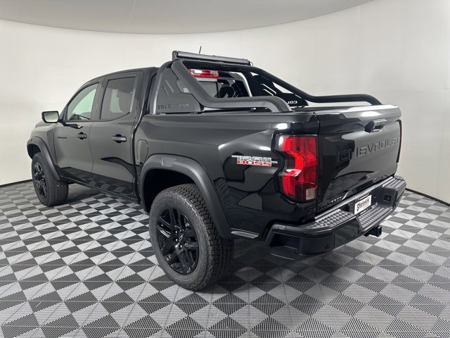 2025 Chevrolet Colorado Trail Boss photo 3