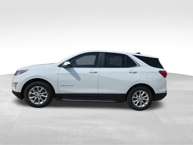 2021 Chevrolet Equinox LT photo 2