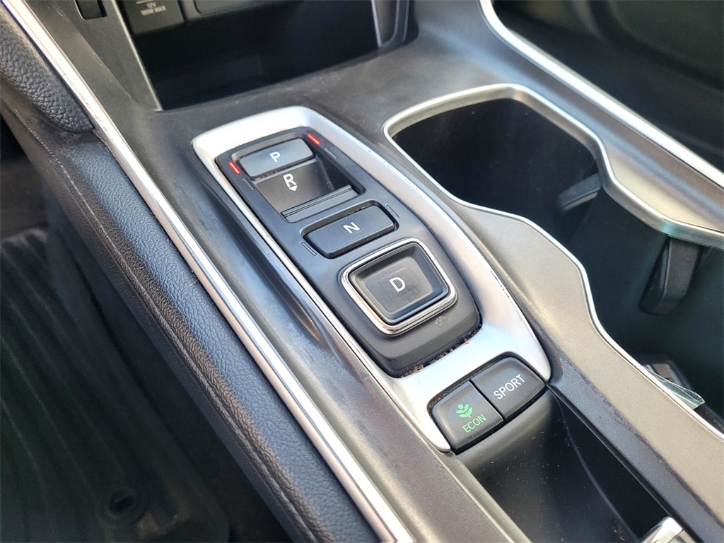 2022 Honda Accord Touring 2.0T photo 17