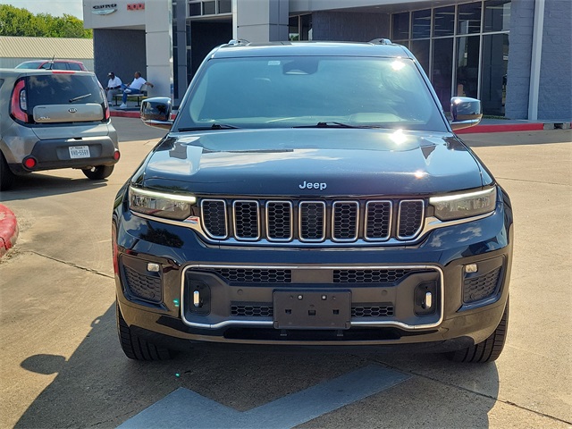 2021 Jeep Grand Cherokee Overland photo 2