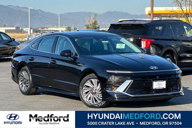 2025 Hyundai Sonata Hybrid Limited's photo