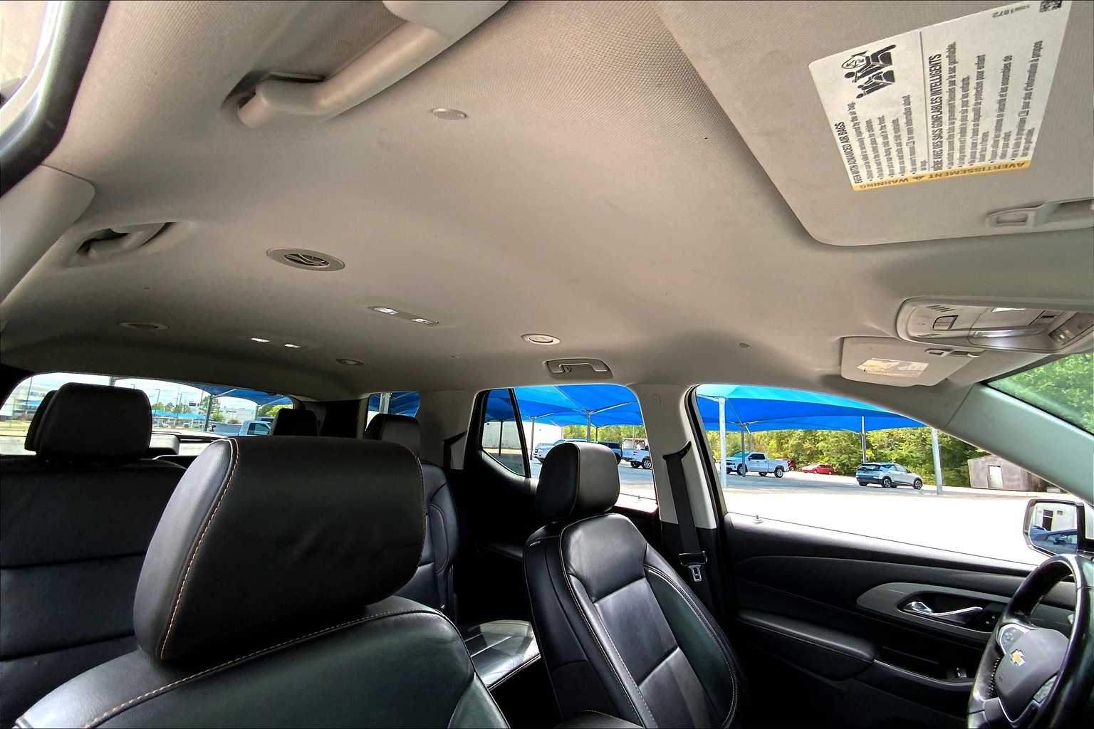2020 Chevrolet Traverse Leather photo 12
