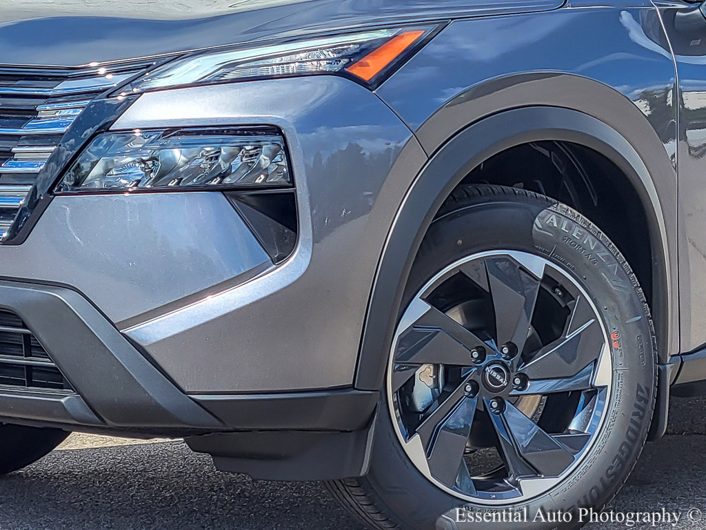 2026 Nissan Rogue SV photo 3