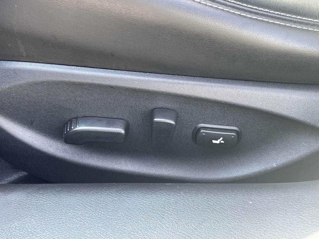 2022 Infiniti Q50 LUXE photo 10