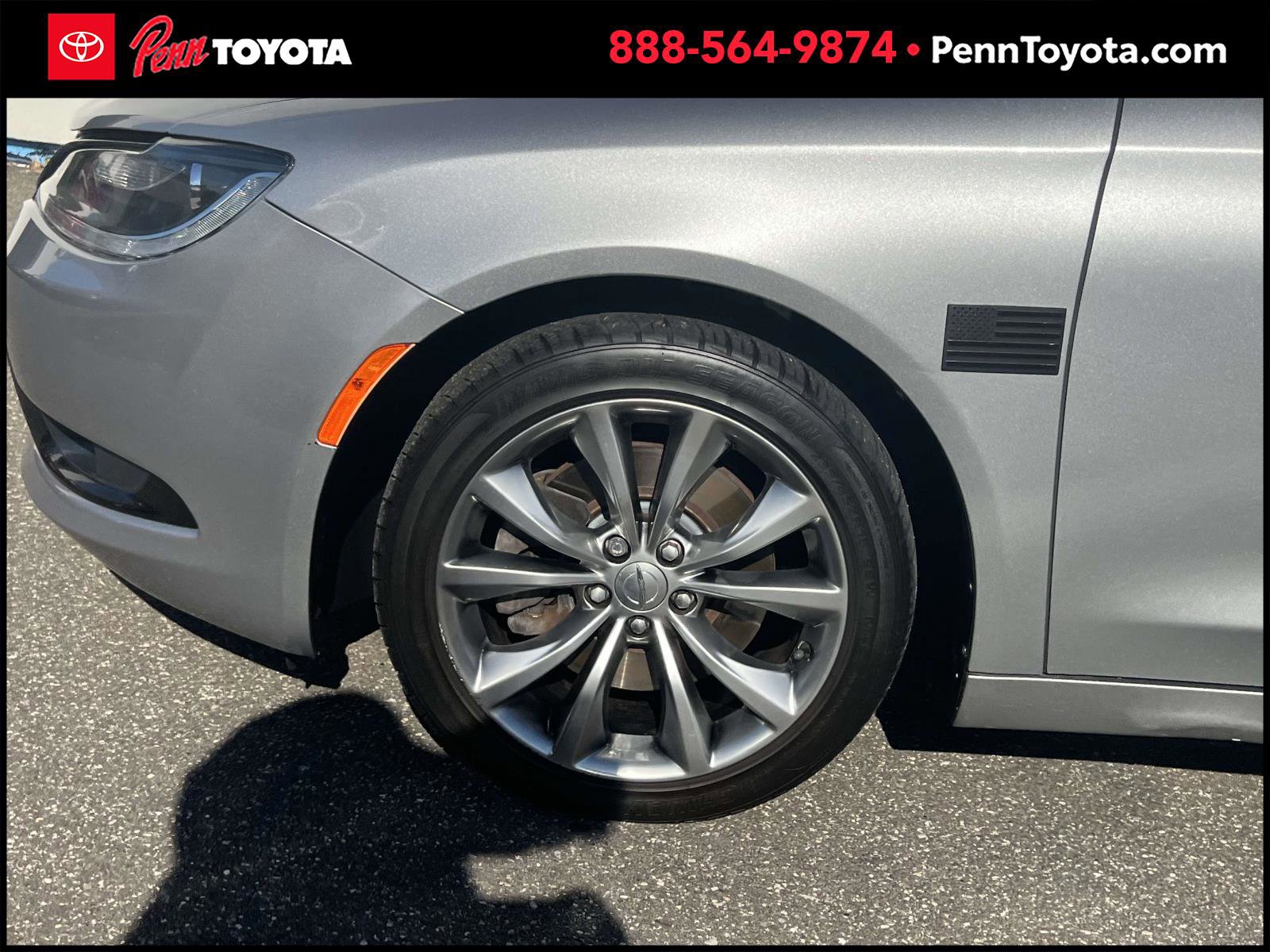 2016 Chrysler 200 S photo 7