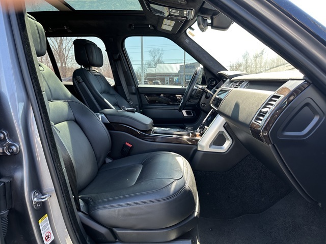 2022 Land Rover Range Rover P525 HSE HSE Westminster Edition photo 6
