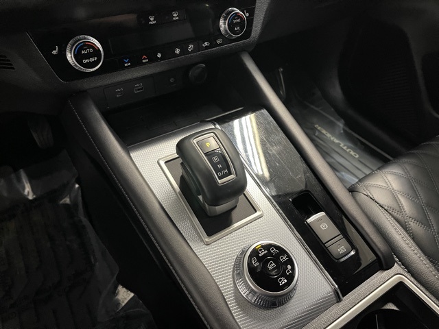2022 Mitsubishi Outlander SEL photo 31