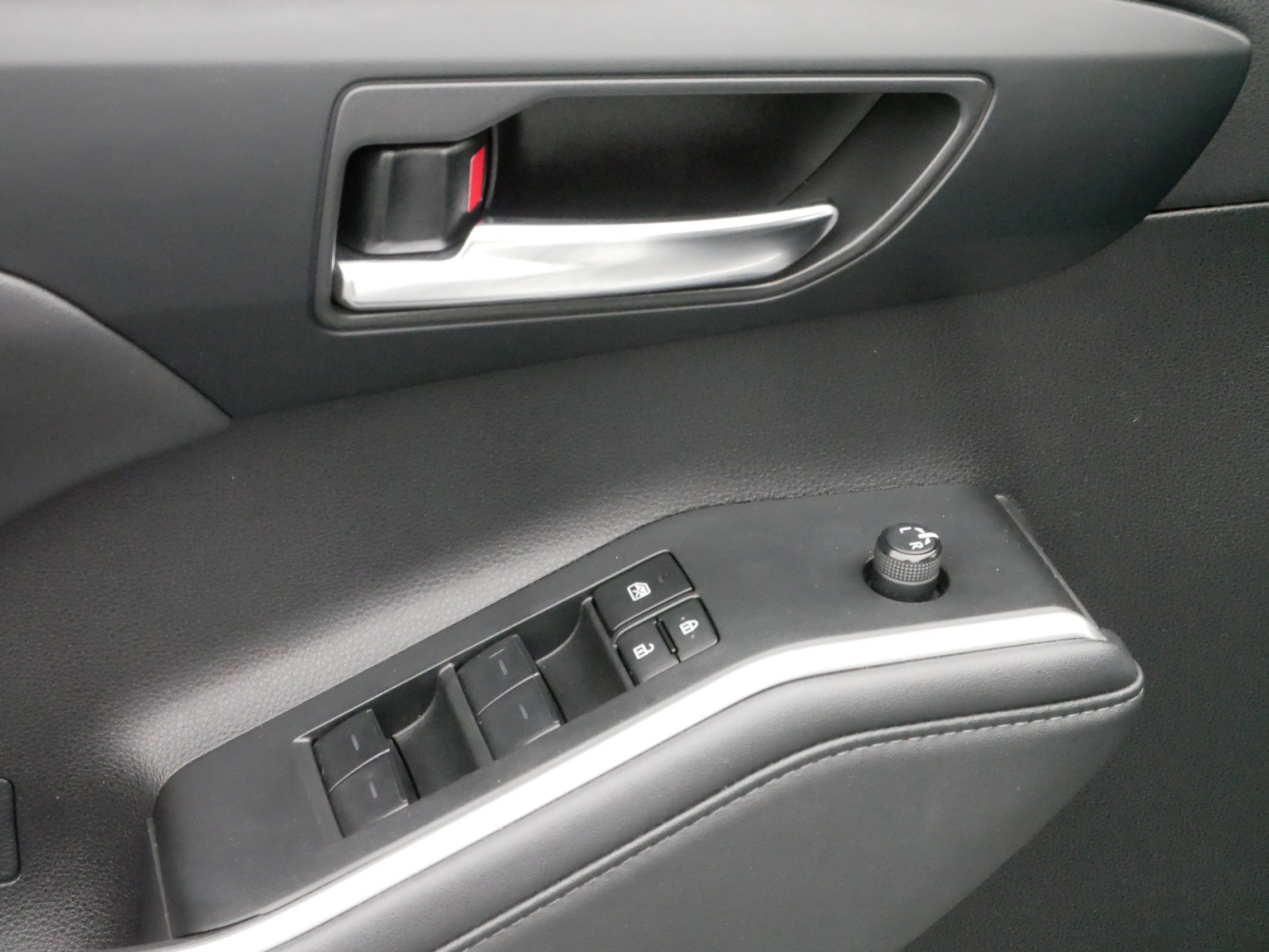 2024 Toyota Highlander XLE photo 16