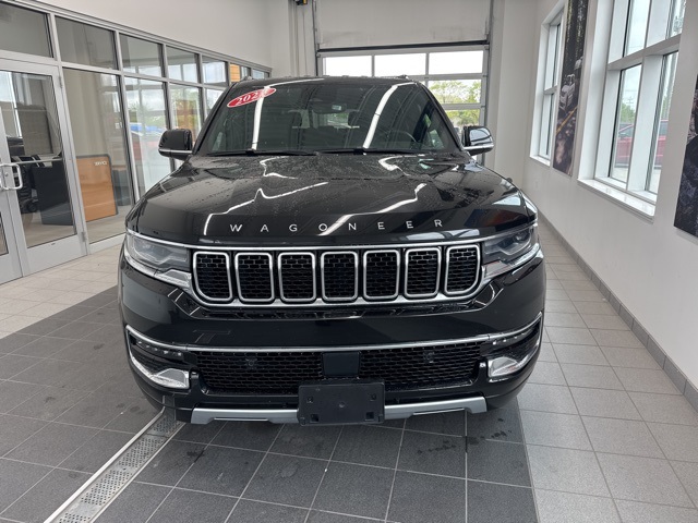 2023 Jeep Wagoneer L Series II photo 2