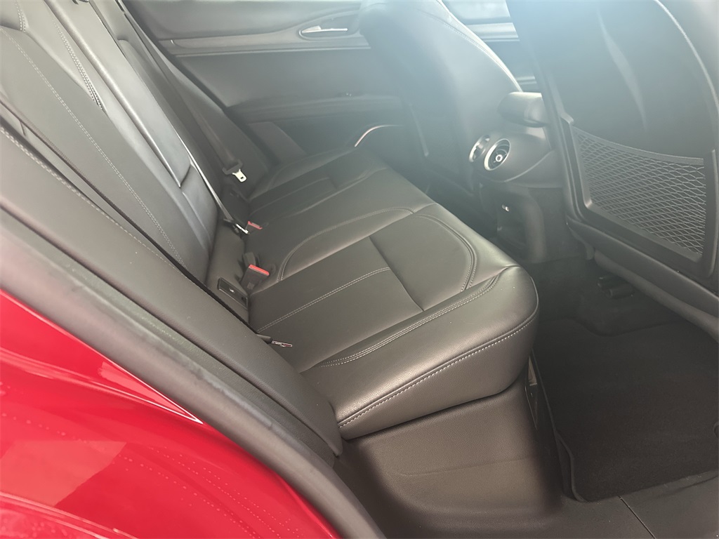 2018 Alfa Romeo Stelvio Ti photo 33
