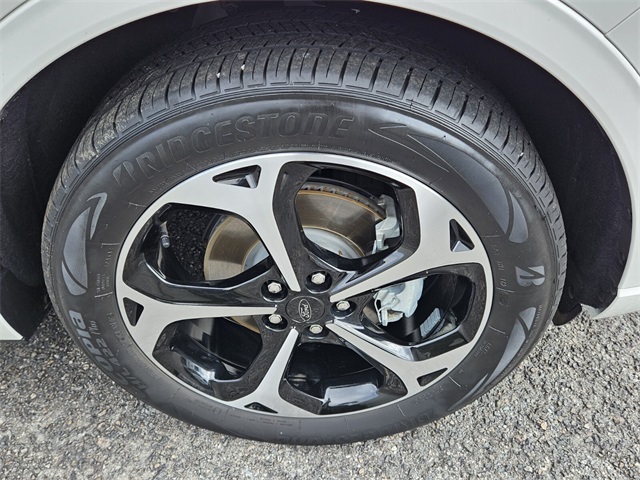 2023 Ford Escape ST-Line Select photo 9