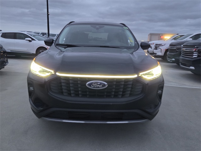 2025 Ford Escape Platinum photo 3