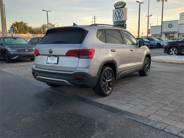 2023 Volkswagen Taos S photo 3