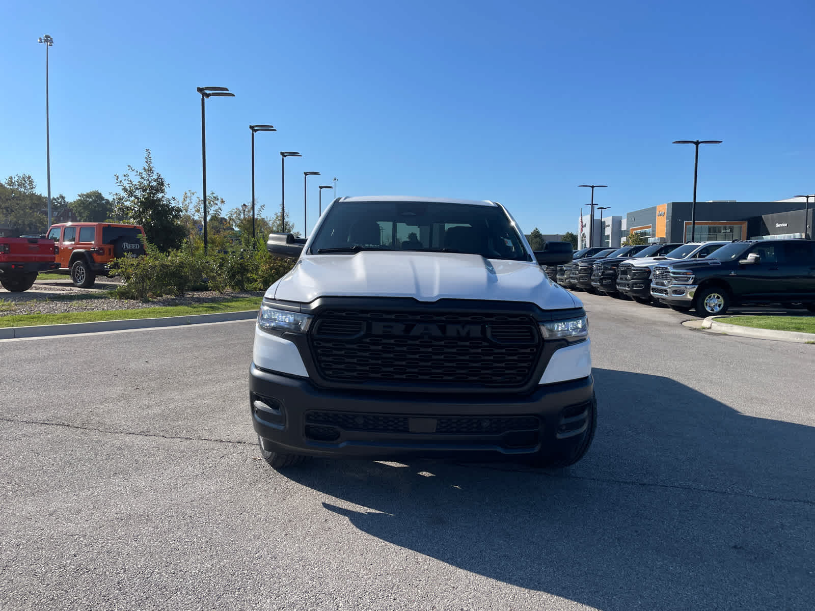 2025 Ram 1500 Tradesman photo 3