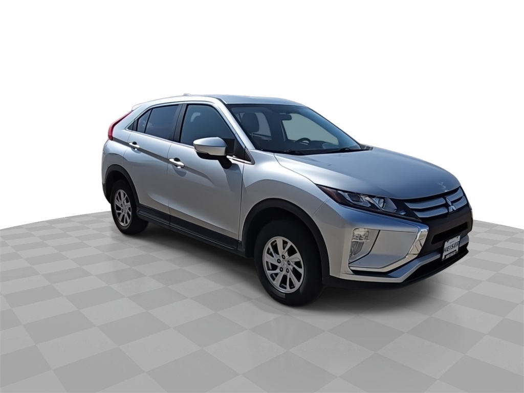 2018 Mitsubishi Eclipse Cross ES photo 2