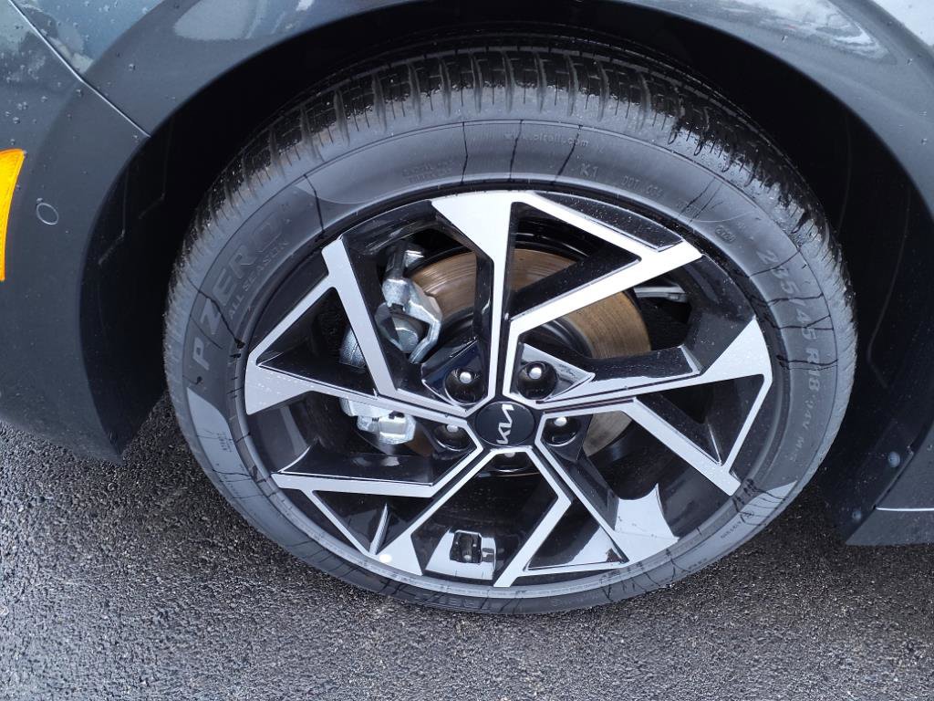 2025 Kia K5 EX photo 8