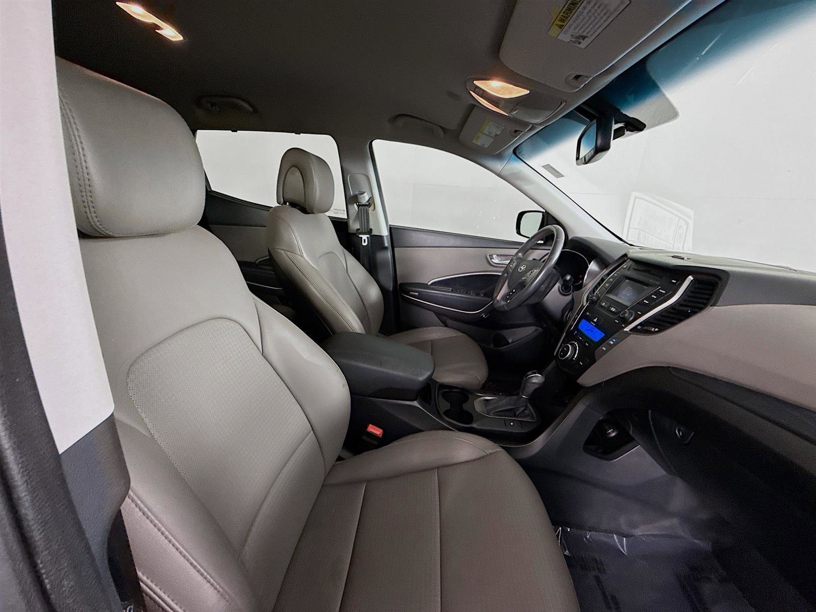 2016 Hyundai Santa Fe Sport Base photo 24