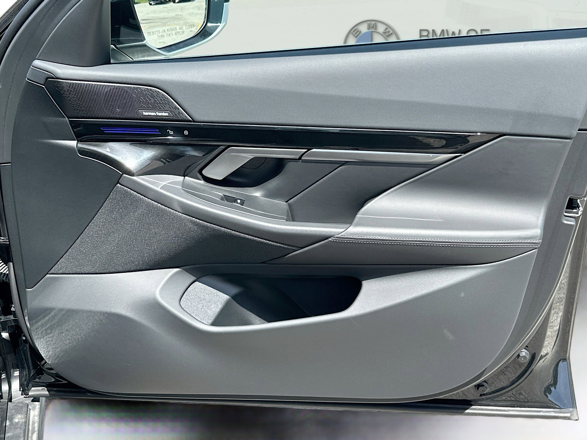 2025 Bmw 530i photo 36