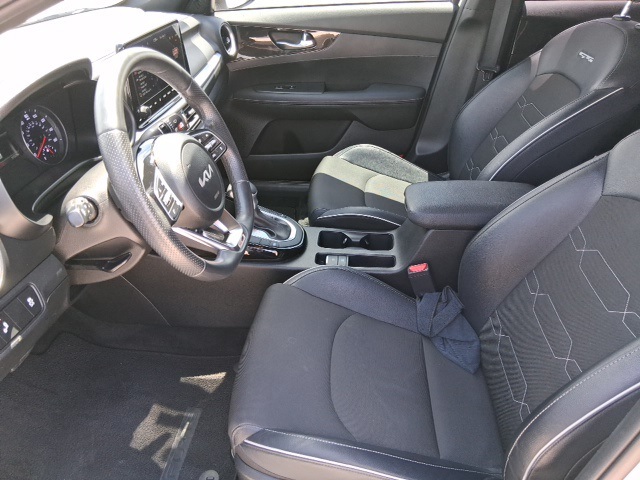 2023 Kia Forte GT-Line photo 15