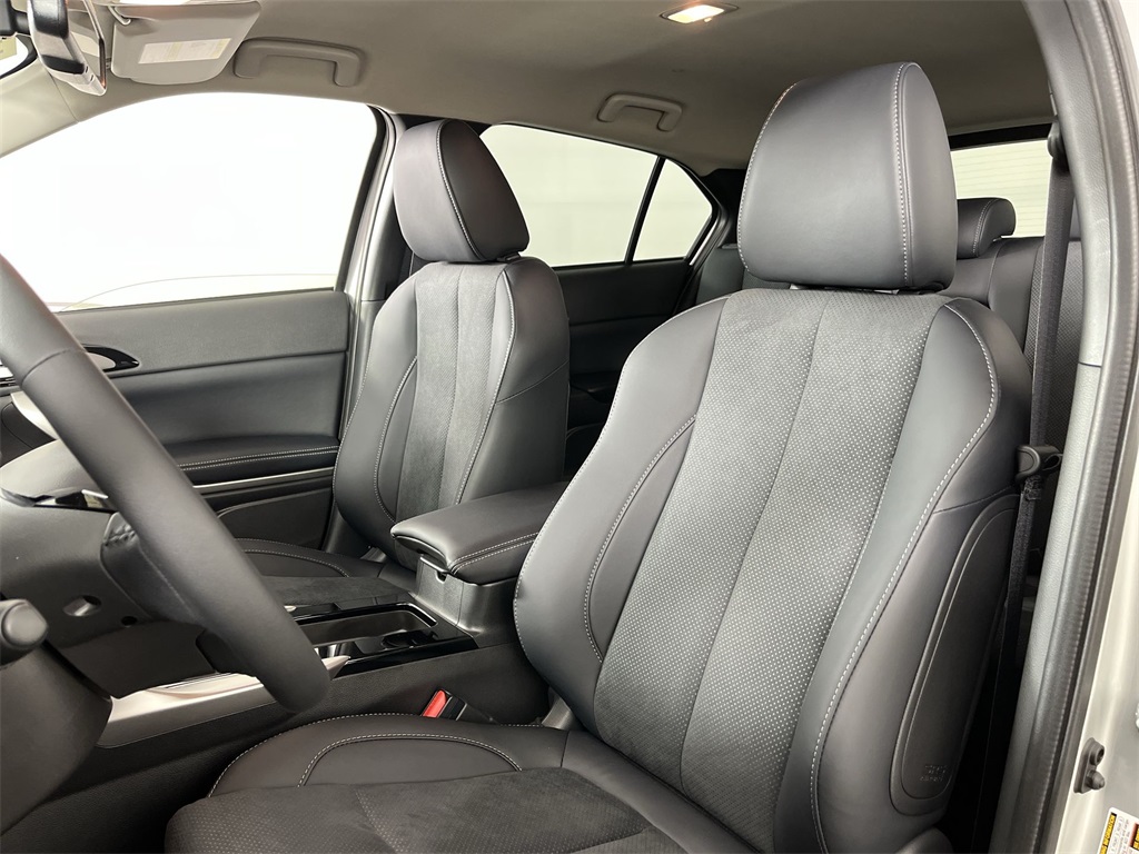 2025 Mitsubishi Eclipse Cross SE photo 11