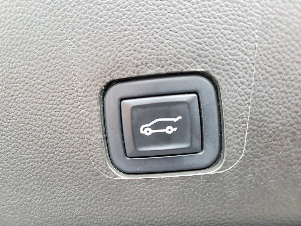 2023 CHEVROLET TRAVERSE - Image 25