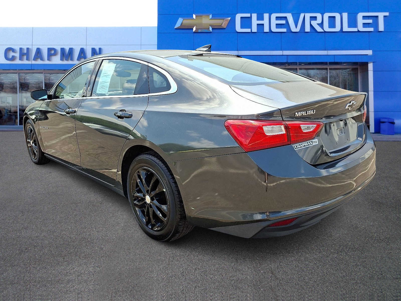 2017 Chevrolet Malibu 1LT photo 4