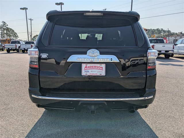 2023 Toyota 4Runner Limited photo 2