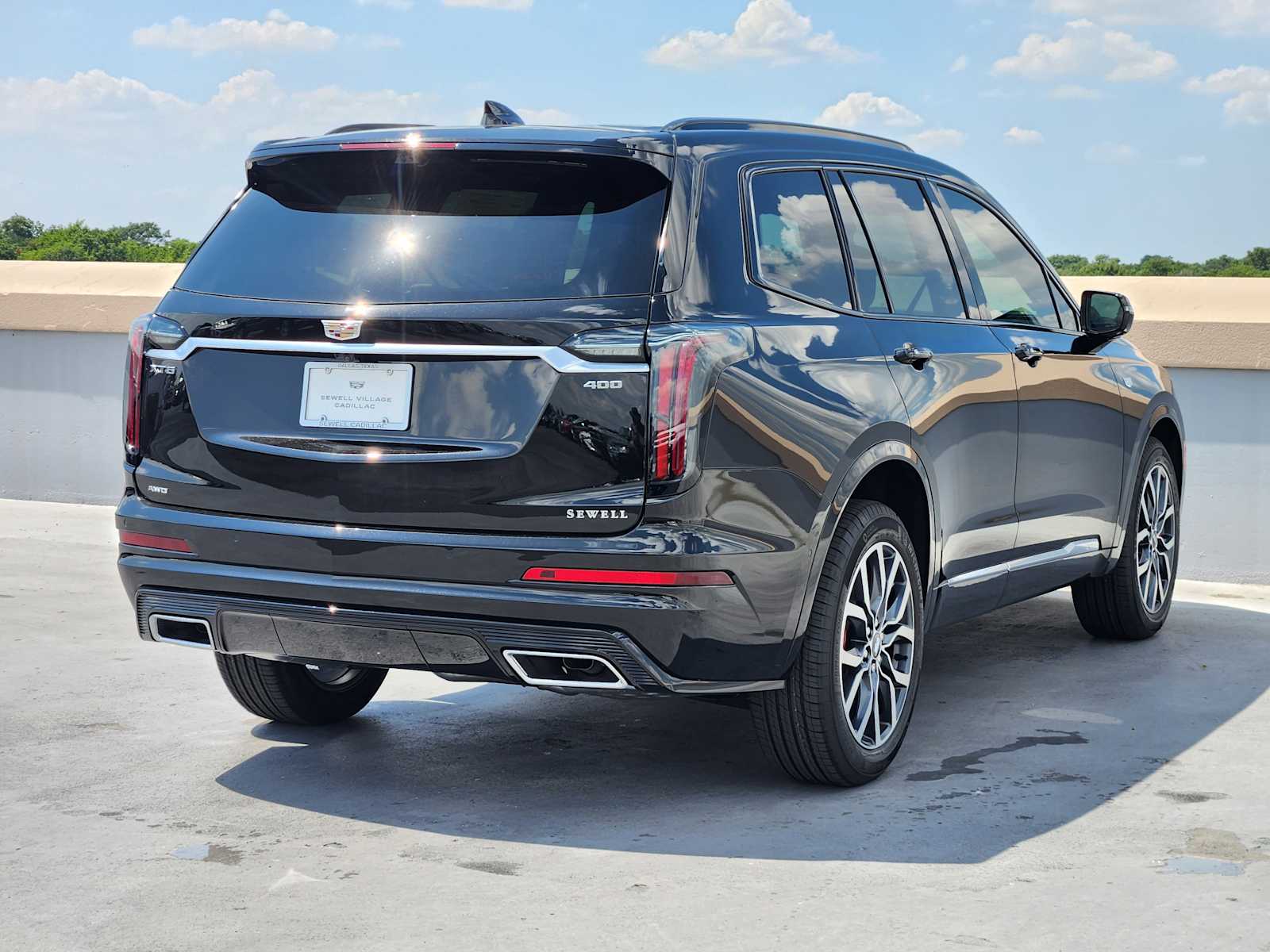 2025 Cadillac XT6 Sport photo 3