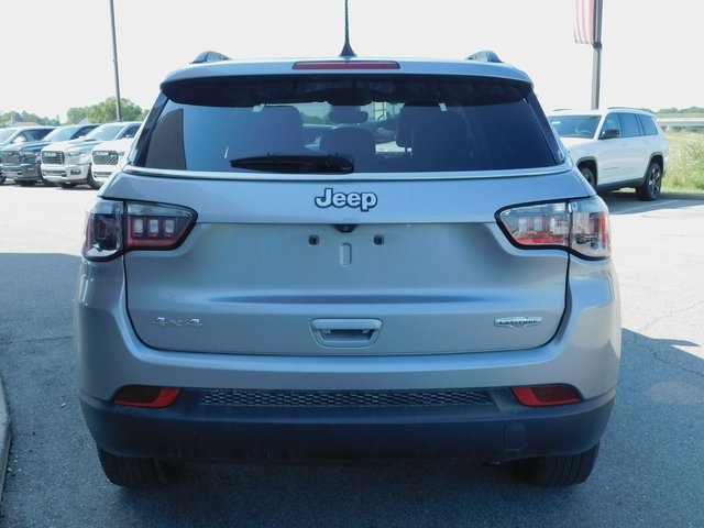 2022 Jeep Compass Latitude photo 3