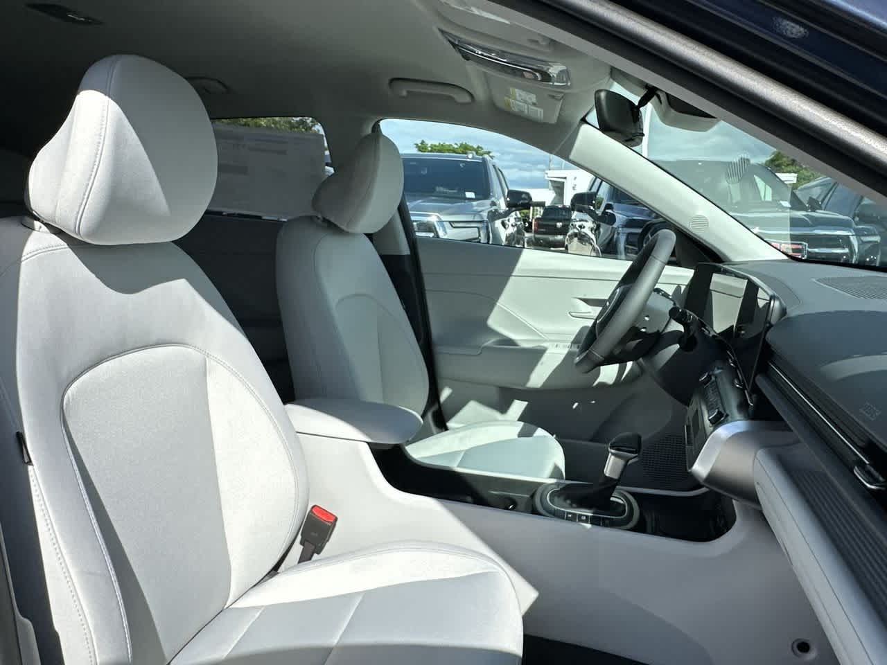 2026 Hyundai Kona SEL photo 25