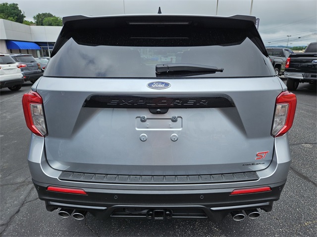 2024 Ford Explorer ST photo 6