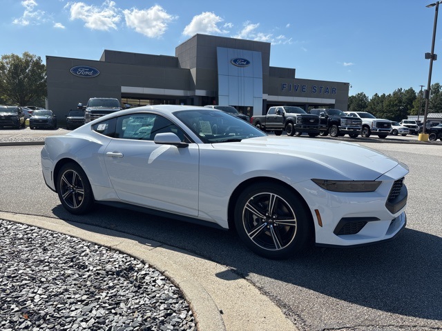 2025 Ford Mustang EcoBoost's photo