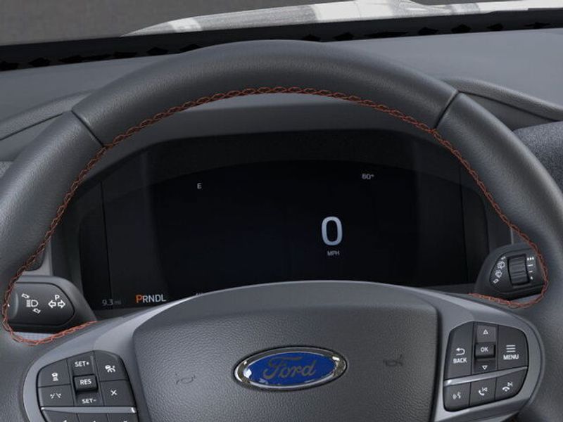 2025 Ford Explorer photo 7