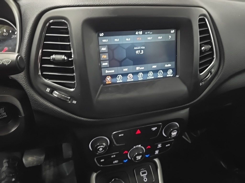 2019 Jeep Compass Latitude photo 24