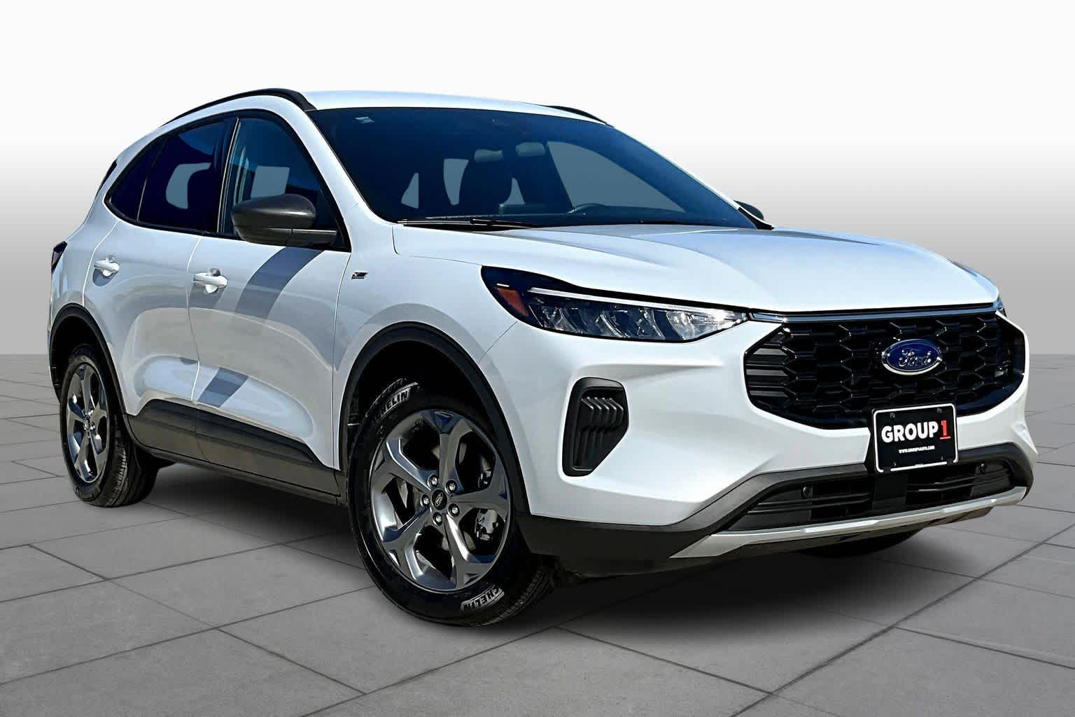 2025 Ford Escape ST-Line photo 2